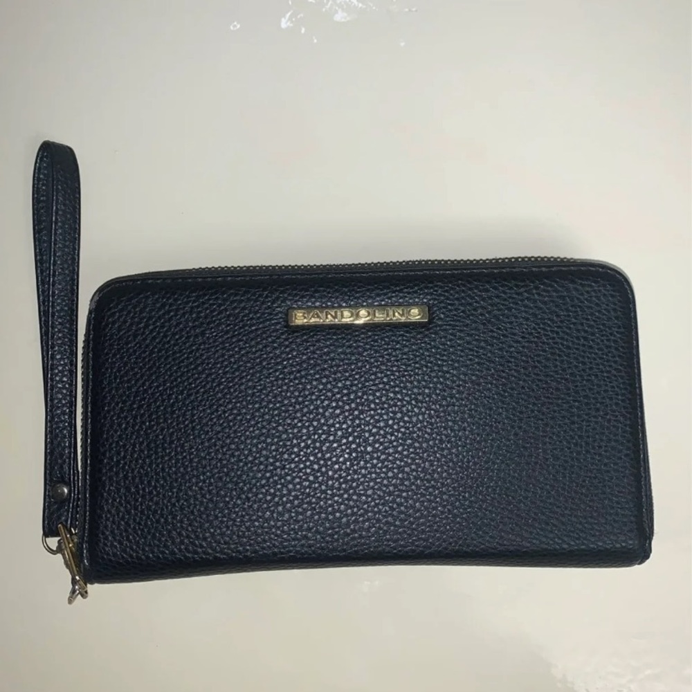 Bandolino Wallet